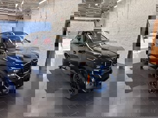New 2025 BMW XM image 1