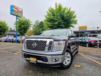 Used 2018 Nissan Titan SV image 1