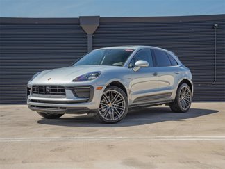 Certified 2025 Porsche Macan image 1