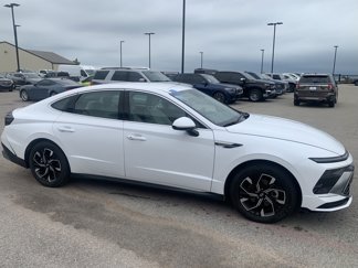 Used 2025 Hyundai Sonata SEL image 1