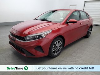 Used 2023 Kia Forte LXS image 1