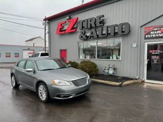 Used 2012 Chrysler 200 Limited image 1