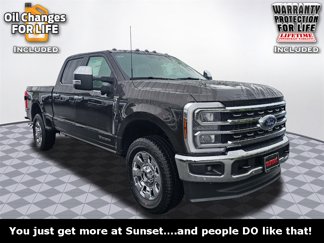 New 2025 Ford F350 4x4 Crew Cab Super Duty image 1