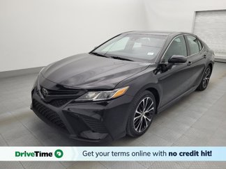 Used 2020 Toyota Camry SE image 1