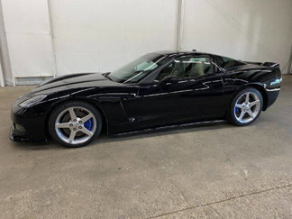 Used 2005 Chevrolet Corvette Coupe w/ Preferred Equipment Group image 1