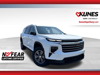 New 2026 Chevrolet Traverse LT image 1