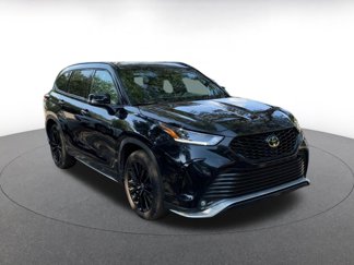 Used 2024 Toyota Highlander XSE image 1