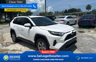 Used 2025 Toyota RAV4 XLE image 1