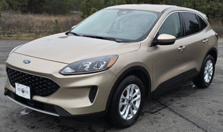 Used 2020 Ford Escape SE image 1