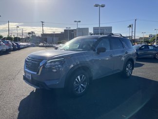 New 2025 Nissan Pathfinder SL image 1