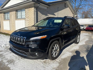 Used 2017 Jeep Cherokee Sport image 1