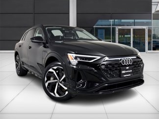 Used 2024 Audi Q8 e-tron Prestige image 1