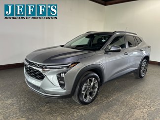 Used 2025 Chevrolet Trax LT w/ Driver Confidence Package image 1