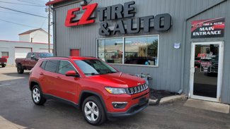 Used 2017 Jeep Compass Latitude image 1