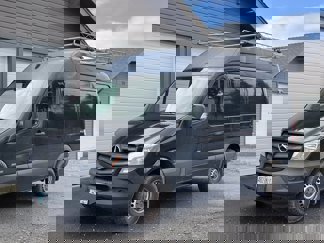 Used 2016 Mercedes-Benz Sprinter 2500 image 1