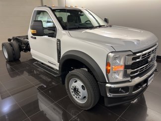 New 2025 Ford F550 4x4 Regular Cab Super Duty image 1