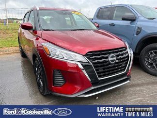 Used 2023 Nissan Kicks SV image 1