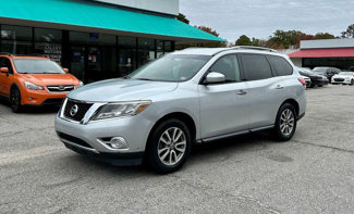 Used 2016 Nissan Pathfinder S image 1