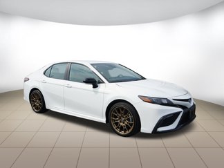 Used 2024 Toyota Camry SE w/ Convenience Package image 1