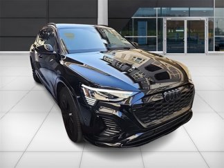 Used 2024 Audi Q8 e-tron Prestige w/ Prestige Package image 1
