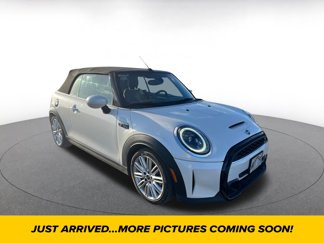 Used 2024 MINI Cooper S image 1