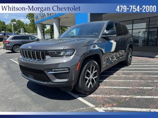 Used 2024 Jeep Grand Cherokee Limited image 1