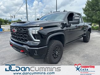 Used 2025 Chevrolet Silverado 2500 ZR2 w/ Technology Package image 1