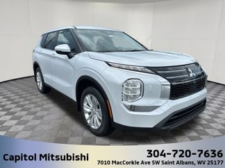 New 2025 Mitsubishi Outlander ES image 1