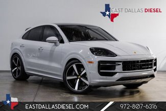 Used 2024 Porsche Cayenne Coupe image 1