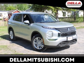 New 2025 Mitsubishi Outlander ES image 1