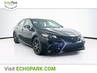 Used 2024 Toyota Camry SE image 1
