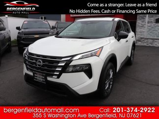 Used 2024 Nissan Rogue S image 1