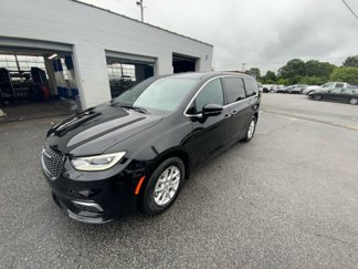 New 2026 Chrysler Pacifica Select image 1