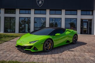 Used 2024 Lamborghini Huracan EVO image 1
