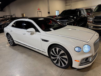 Used 2021 Bentley Flying Spur V8 image 1