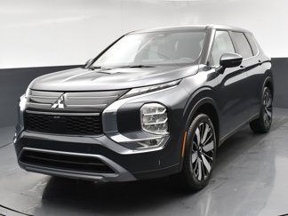 New 2025 Mitsubishi Outlander SE image 1