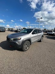 Certified 2020 Jeep Cherokee Trailhawk w/ Comfort/Convenience Group image 1