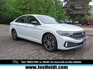 Certified 2023 Volkswagen Jetta Sport image 1