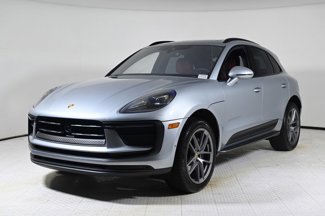 Certified 2025 Porsche Macan image 1