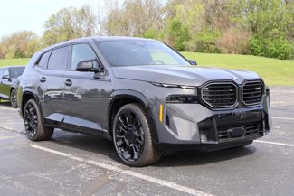 New 2025 BMW XM image 1