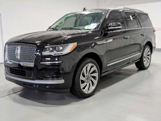Certified 2023 Lincoln Navigator 4WD image 1