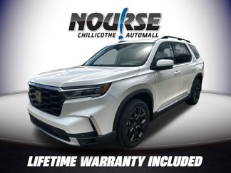 New 2025 Honda Pilot Touring image 1