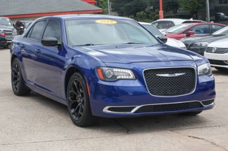 Used 2019 Chrysler 300 Touring w/ Sport Appearance Package image 1