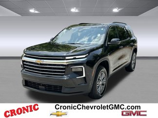 Used 2025 Chevrolet Traverse LT w/ Driver Confidence Package image 1