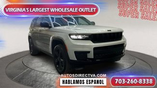 Used 2023 Jeep Grand Cherokee L Laredo image 1