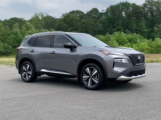 Used 2021 Nissan Rogue Platinum image 1