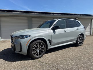 Used 2024 BMW X5 M60i image 1