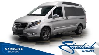 Used 2018 Mercedes-Benz Metris Passenger image 1