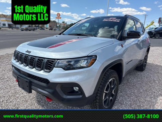Used 2024 Jeep Compass Trailhawk image 1