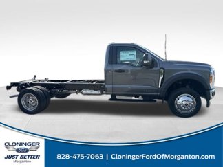 New 2025 Ford F550 4x4 Regular Cab Super Duty image 1